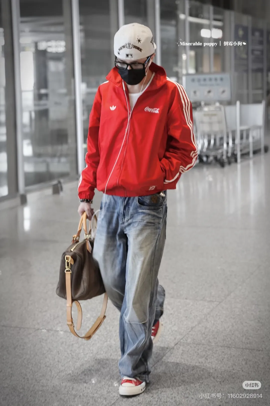 Adidas Coca-Cola joint red jacket upper body picture